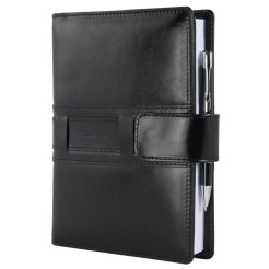 Agenda giornaliera 2026 vera pelle chiusura fibbia 15x21cm A5 sab dom separati tasca porta penna multilingua nera 1