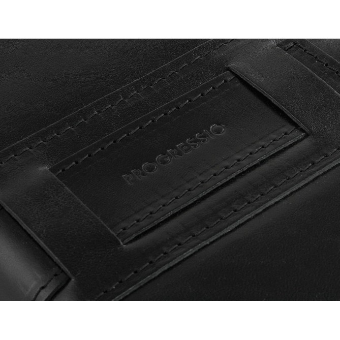 Agenda giornaliera 2026 vera pelle chiusura fibbia 15x21cm A5 sab dom separati tasca porta penna multilingua nera 6