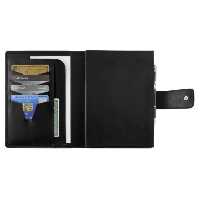 Agenda giornaliera 2026 vera pelle chiusura fibbia 15x21cm A5 sab dom separati tasca porta penna multilingua nera 8