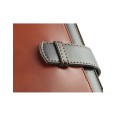 Agenda giornaliera 2026 similpelle chiusura fibbia 15x21cm A5 sab dom separati tasca multilingua marrone 2