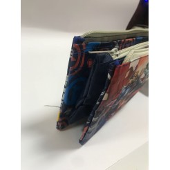 Avengers Bustina Piatta Porta Colori A 3 Scomparti Blu 1 2